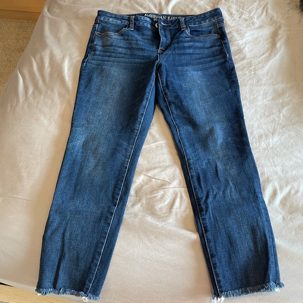 American Eagle size 10 short Ankle Crop Jeans